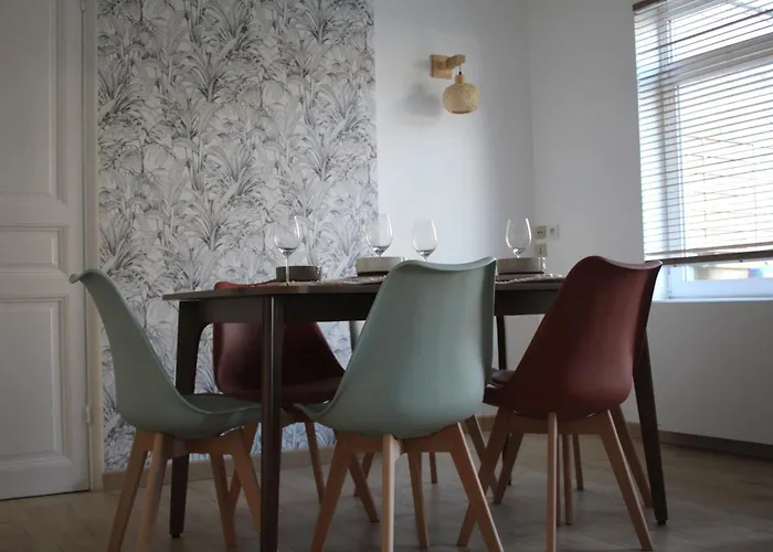 Le Nid Des Huttes Hébergement de vacances Gravelines