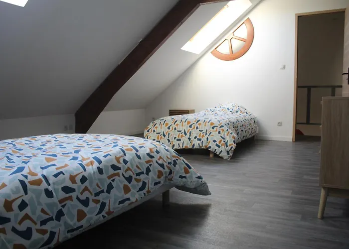 Le Nid Des Huttes Hébergement de vacances